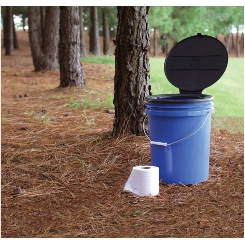 Toilet Seat w/Lid and 3 Bags f